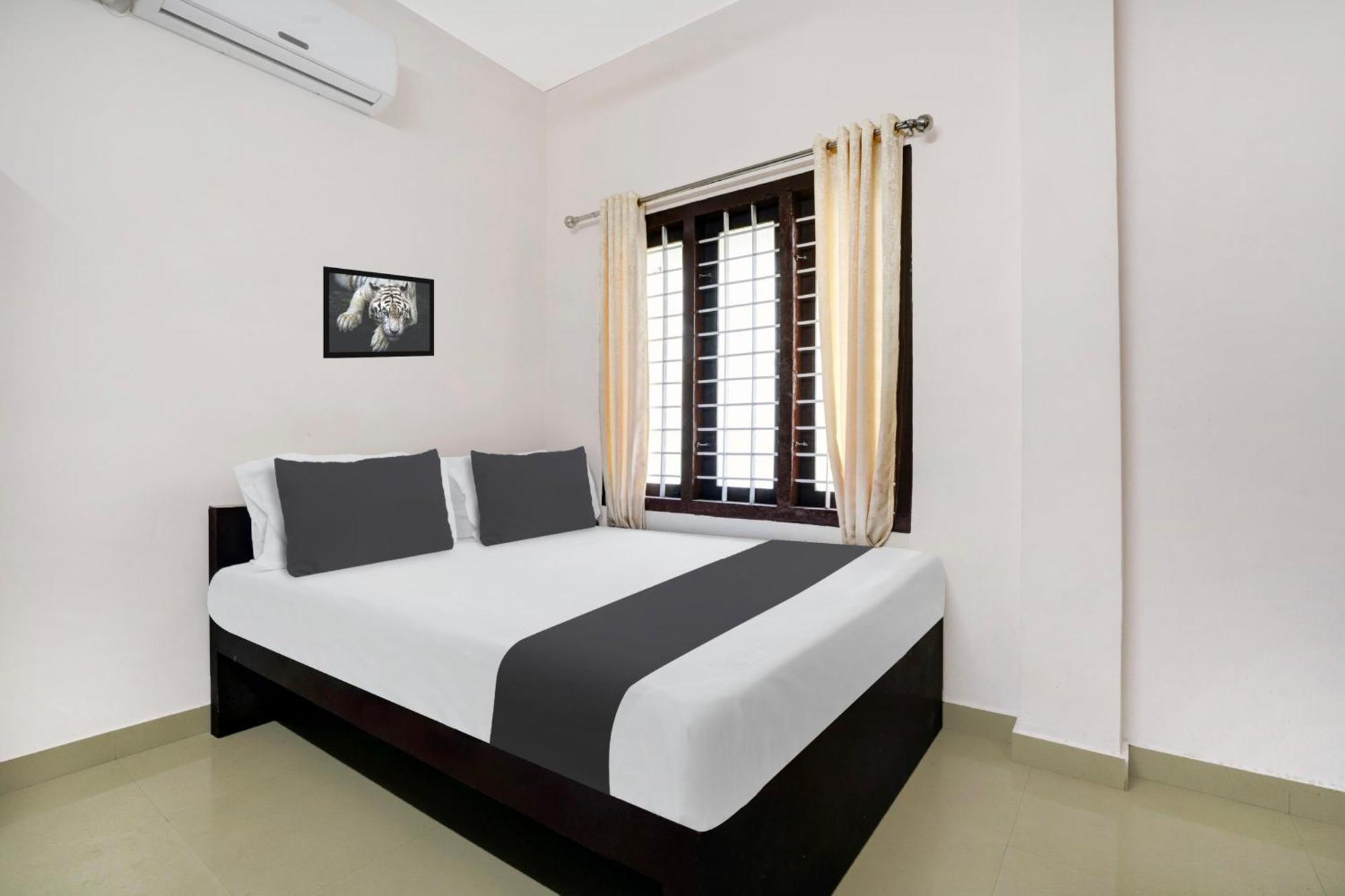 Hotel O Grand Residency Ambalapulai Exterior photo